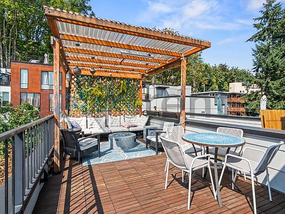 2nd image of 1755 17th Ave S #1755