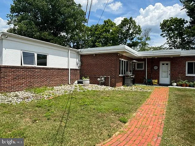 181 Cranbury Rd — Photo 26