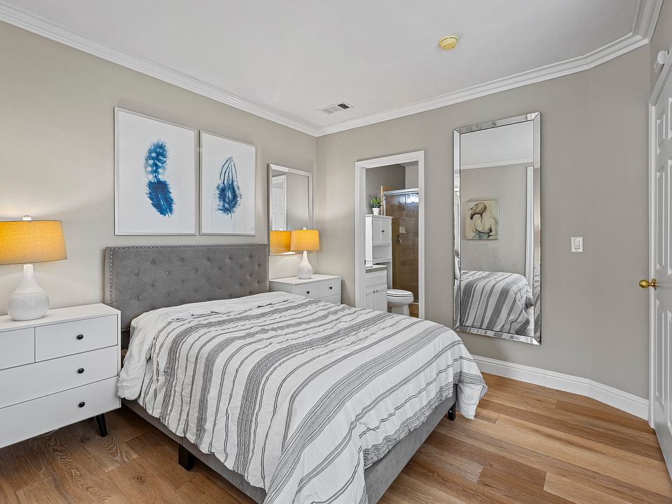 1st image of 399 Scotts Bluff Pl #A