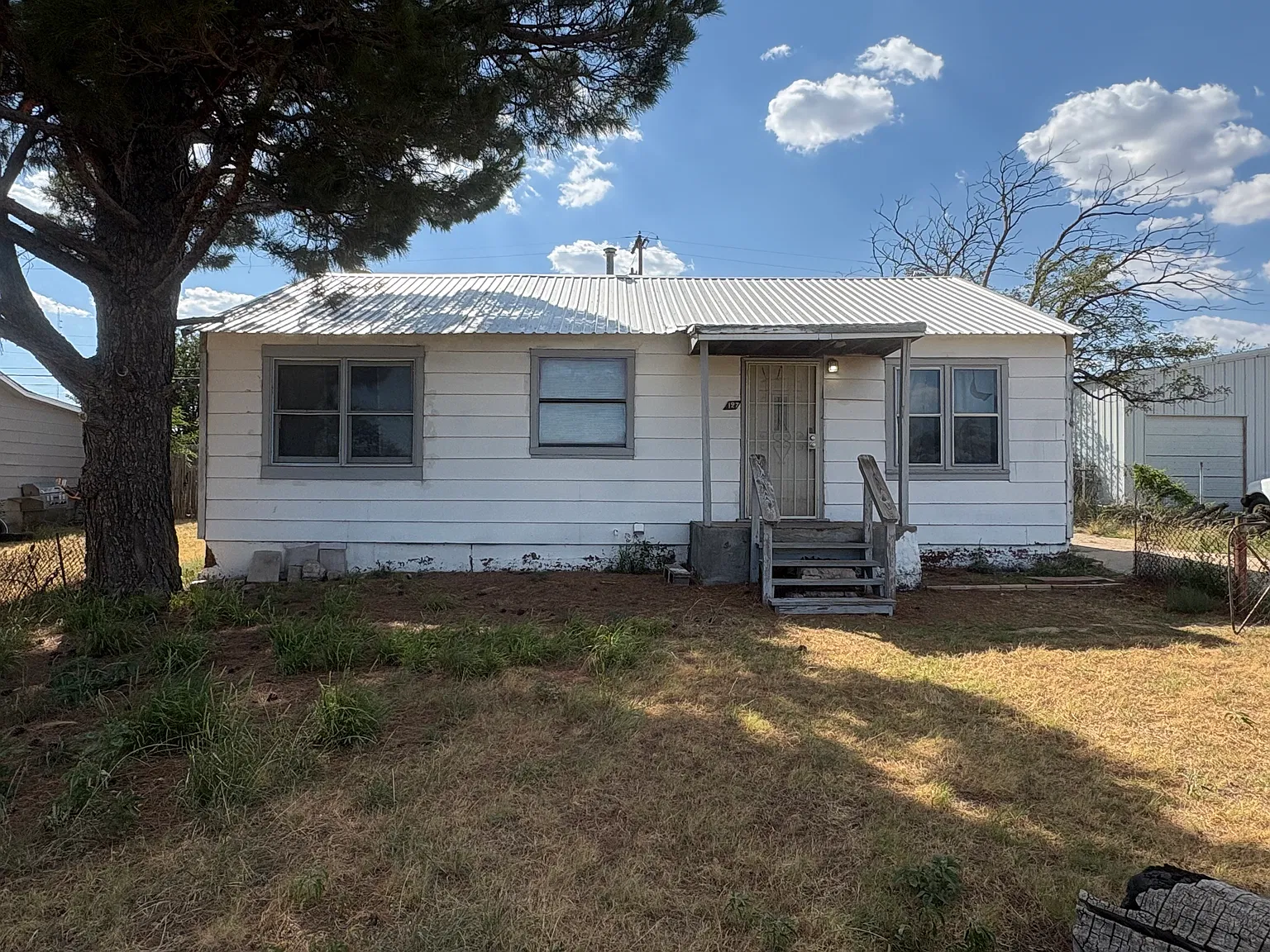 3 bed, 1296 sqft, $1,600 — Photo 3
