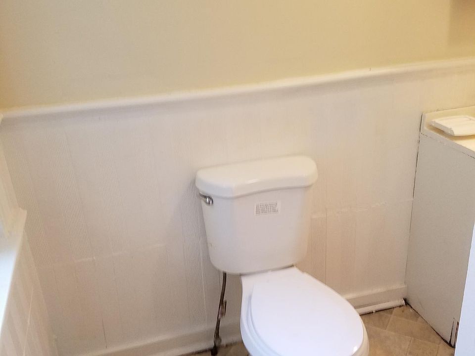 2nd image of 239 River St APT 1