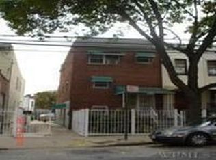 690 Rhinelander Ave, Bronx, NY 10462