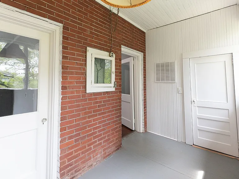 501 Steele St — Photo 46
