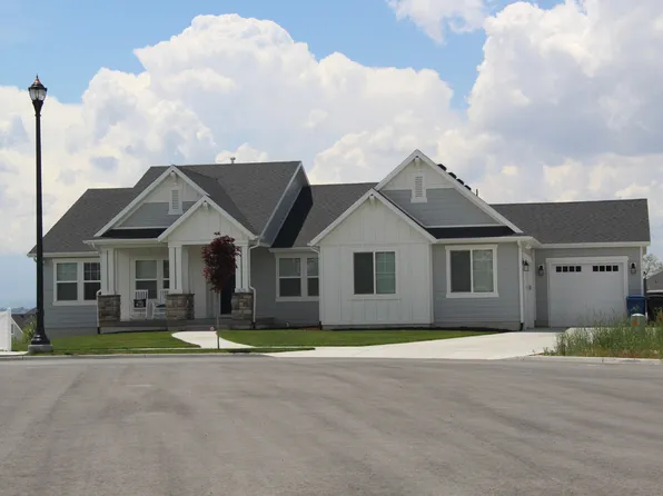 1066 N Coyote Crk #129, Saratoga Springs, UT 84045