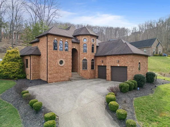 103 Saint Andrews Dr, Barboursville, WV 25504
