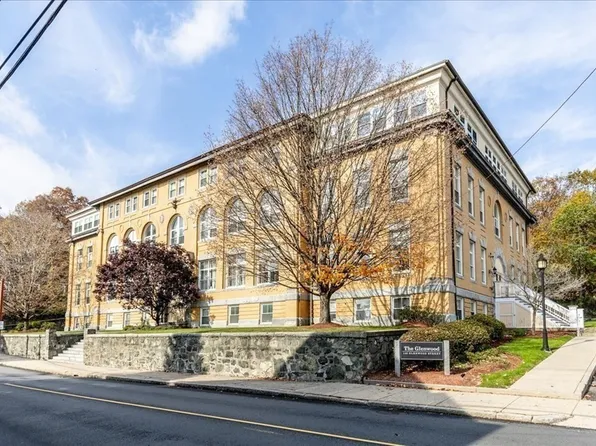 145 Glenwood St Unit 304, Malden, MA 02148