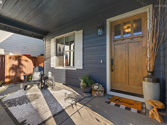2nd image of 1524 NE 17th Ave