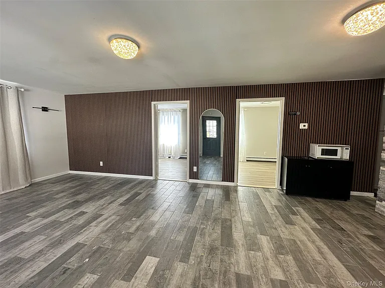 1241 Ridgebury Rd — Photo 6