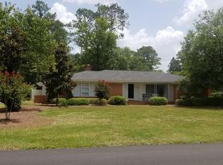 475 S Wayne St, Jesup, GA 31546