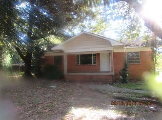 2003 N 5th Ave, Laurel, MS 39440