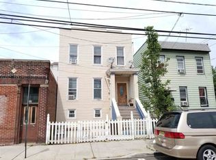 702 8th St, Union City, NJ