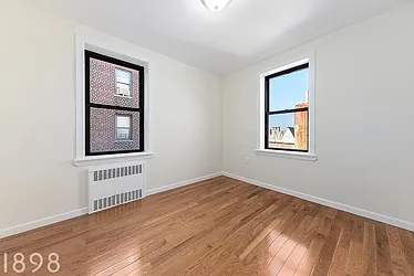 34-15 Parsons Boulevard
