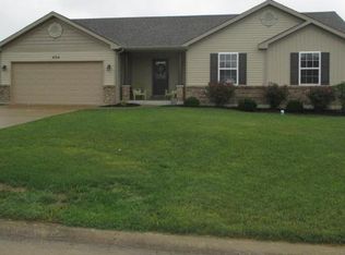 624 Meadowgreen Dr, Troy, MO 63379