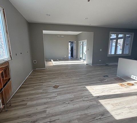 4th image of 7128 Cork Ave