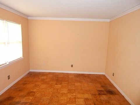 Additional Eating  Area