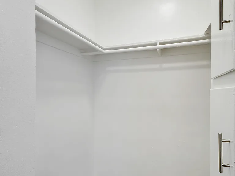 830 N Acacia St — Photo 10