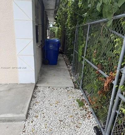 4th image of 262 NE 55th Ter