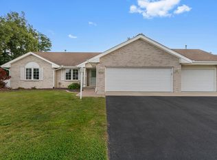 5927 Candover Rd, Loves Park, IL 61111