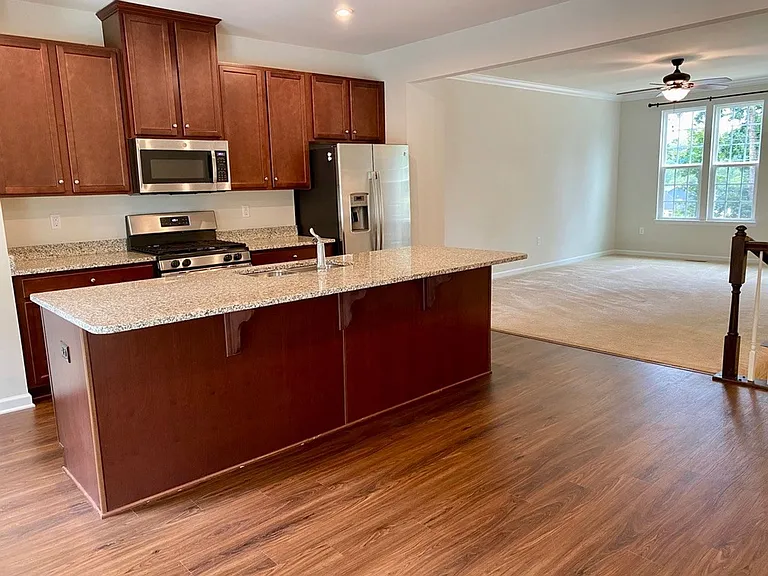1119 Sunset Avenue Ext — Photo 8