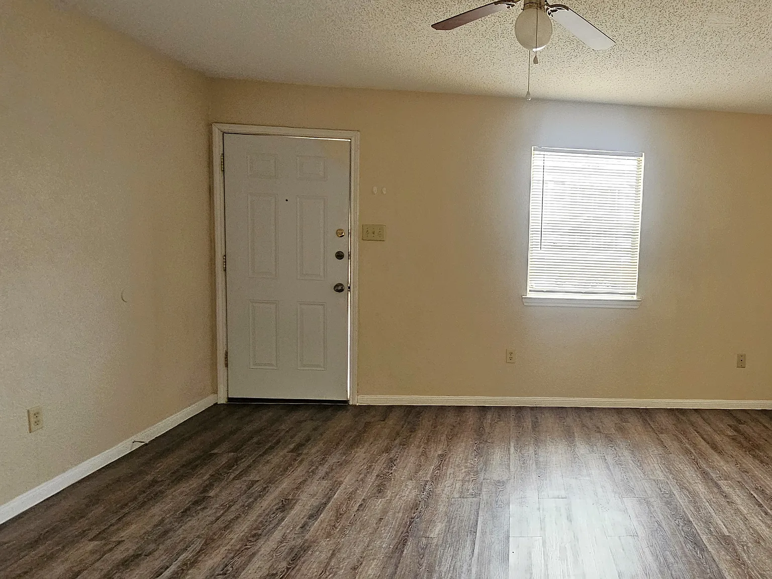 306 Erby Ave — Photo 3