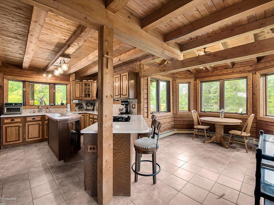 8828 Meskill Rd, photo 8
