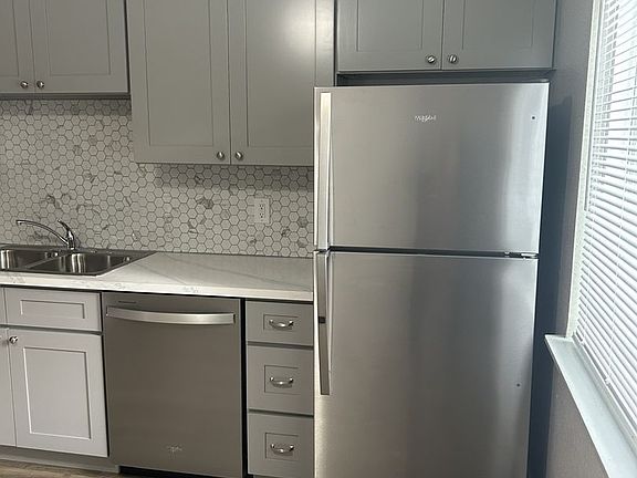 4th image of 34016 1st Cir S #157