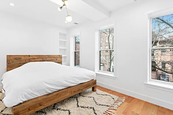Rented by Massada Home Sales Inc | media 17