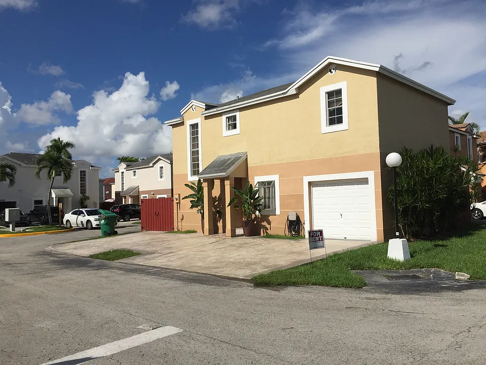 14825 SW 91st Ter