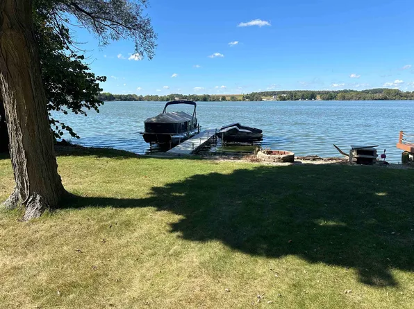 W10962 Glen Dr, Beaver Dam, WI 53916