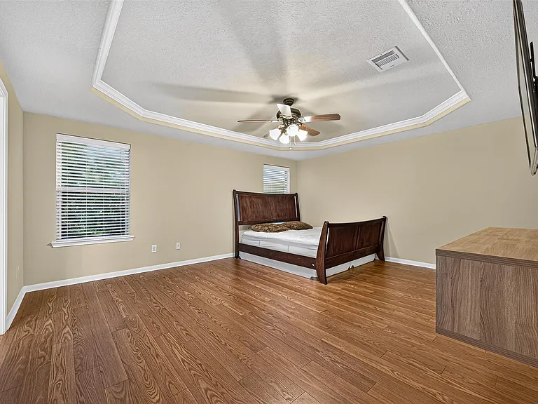 9106 Fuqua Breeze Dr — Photo 28