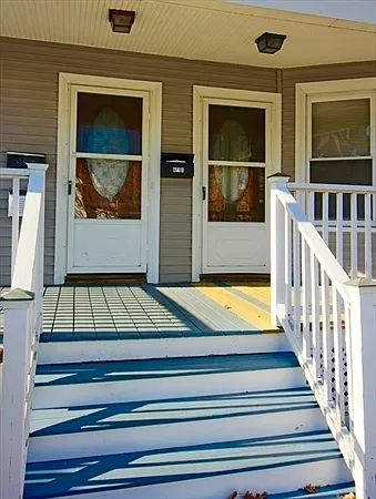 2 bed, 1026 sqft, $2,500 — Photo 2