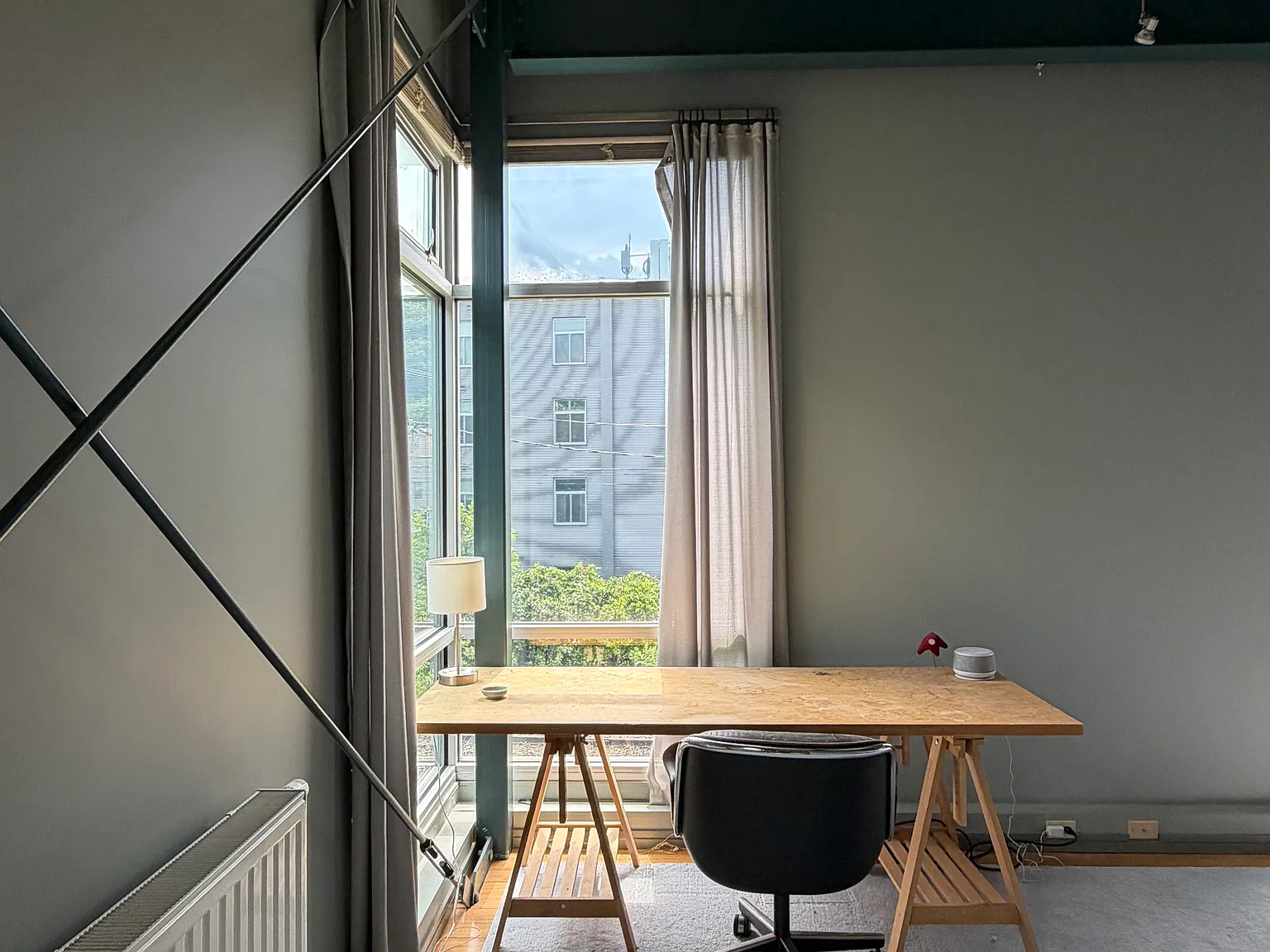 1 bed, 866 sqft, $1,900 — Photo 3