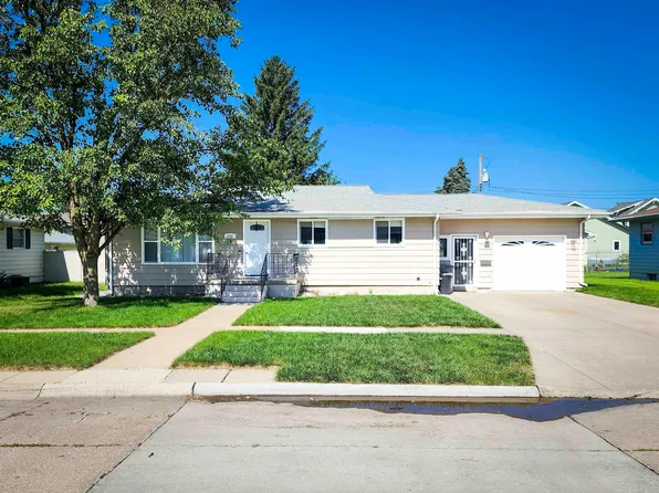 604 S 15th St, Norfolk, NE 68701