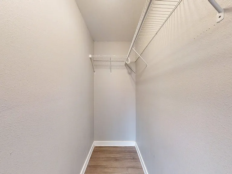 Hill Country Apartments — Photo 57