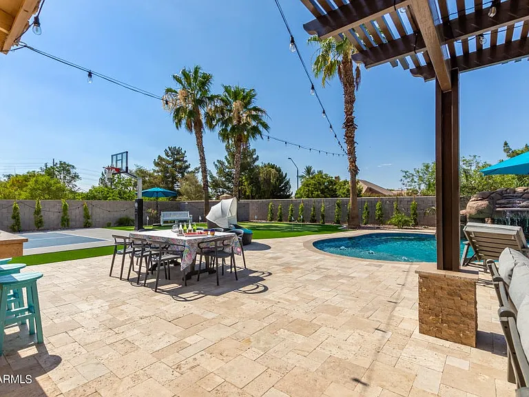 2130 E Finley St — Photo 44