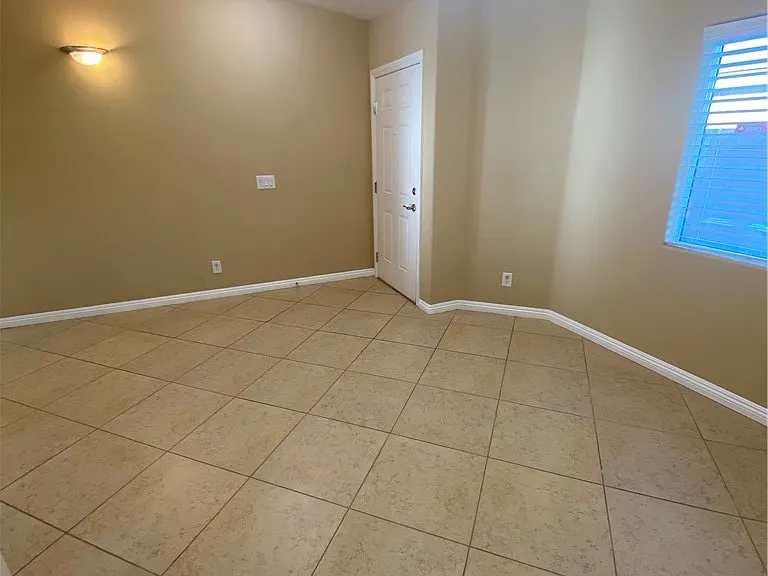 7846 Whitlocks Mill Ave — Photo 6