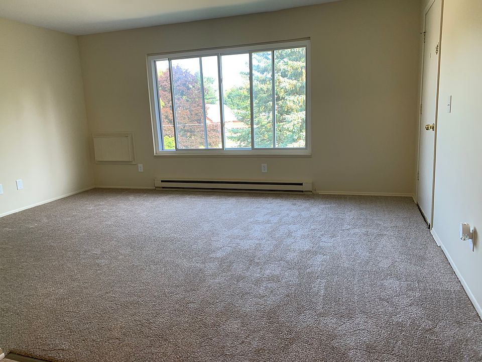 455 Colonial Dr Apt 7, photo 10