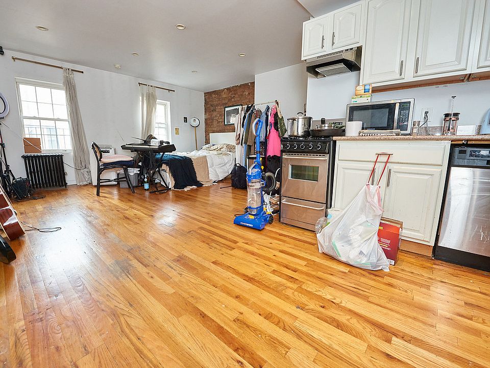 1st image of 500 Hudson St #5A