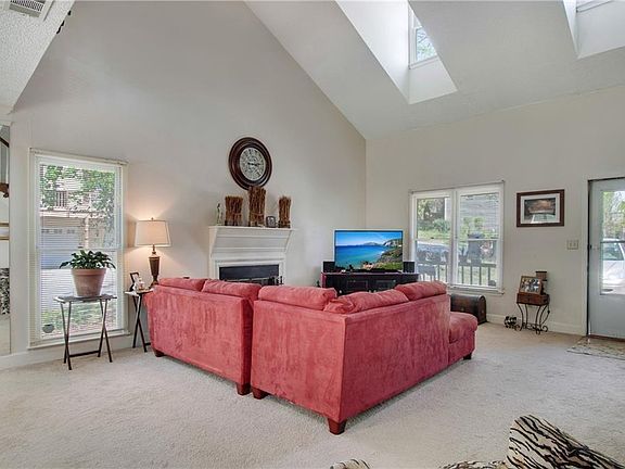 3rd image of 2687 Arbor Glen Pl