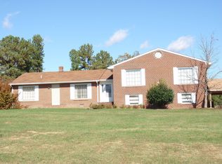 3516 Miller Lake Rd, Green Bay, VA 23966