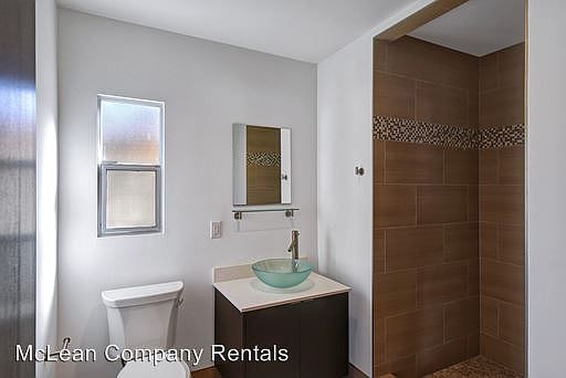 3rd image of 641 N Palm Canyon Dr APT 02