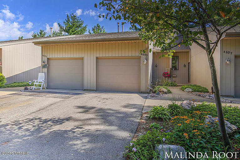 1st image of 4695 Rockvalley Dr NE