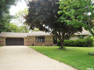 23788 E 1260th St, Geneseo, IL 61254