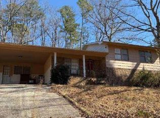 6305 Winwood Dr, Anniston, AL 36206