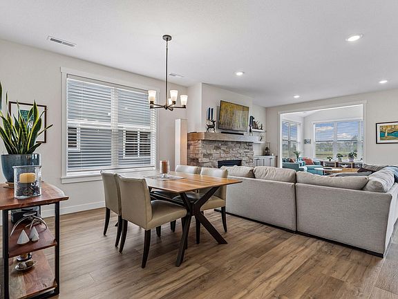 3rd image of 1001 Turner Ln