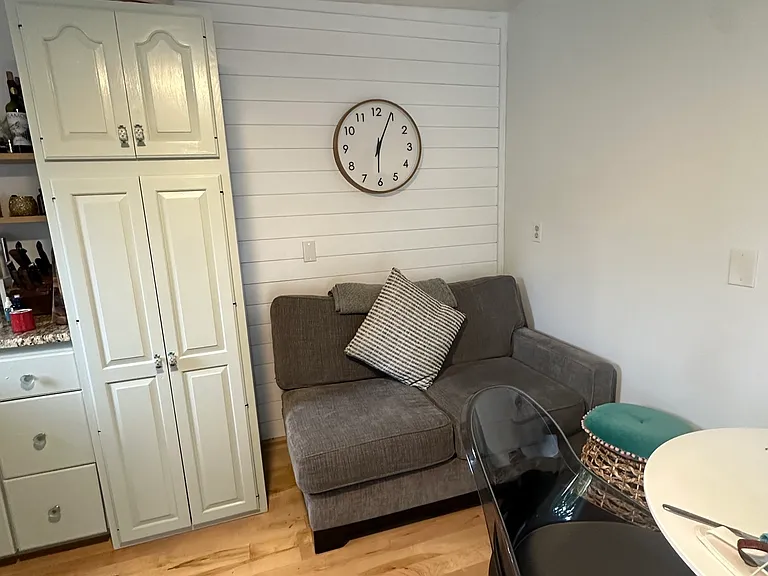 19 Hale St #2 — Photo 3