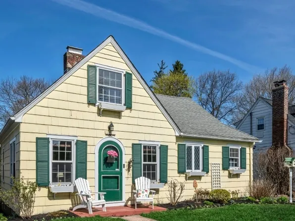 31 Sanderson Ave, West Caldwell Twp., NJ 07006