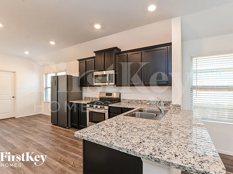 18446 Summit Ranch Dr — Photo 7