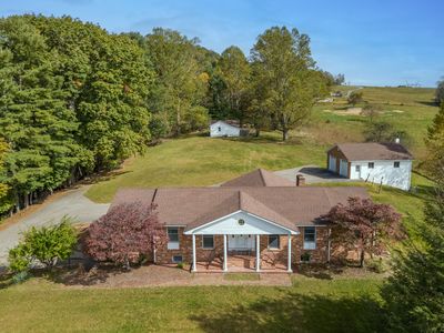 329 Parkway Ln S, Floyd, VA, 24091