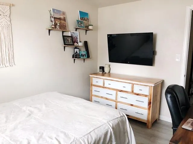 3190 Euclid Ave — Photo 18